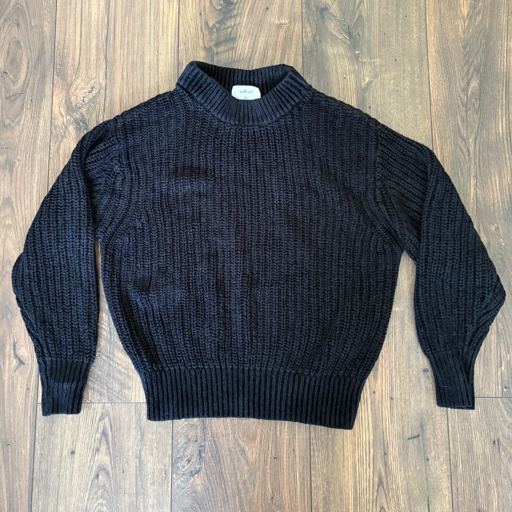 Aritzia Wilfred Black Sweater